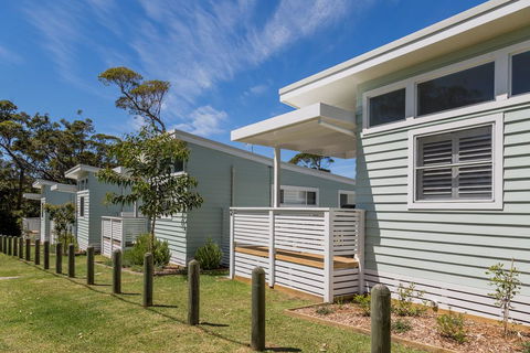 Surfside Cudmirrah Beach - Brisbane Tourism 2