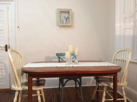 Surgeon's Cottage - Tourism Brisbane 2
