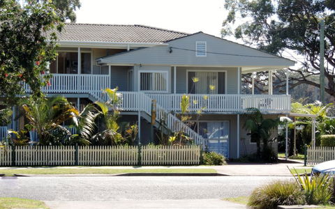 Sussex Shores - Brisbane Tourism 0