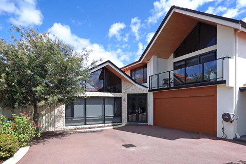 Swanriver Applecross Shortstays - Tourism Brisbane 0
