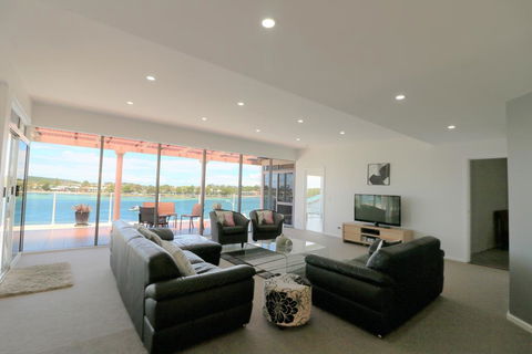 Sybella - Brisbane Tourism 3