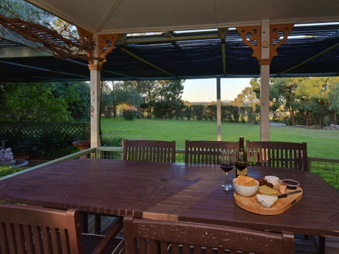 Tabitha Hill Estate - Brisbane Tourism 1