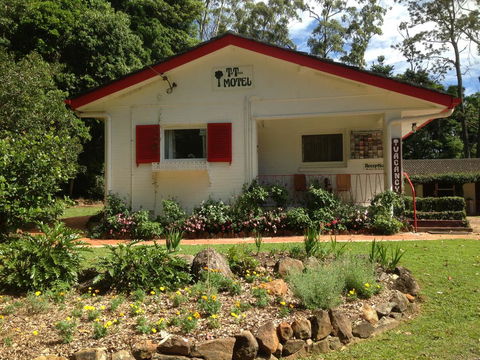 Tall Trees Motel Mountain Retreat - Tourism Brisbane 3