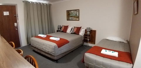 Taree Country Motel - Tourism Brisbane 1