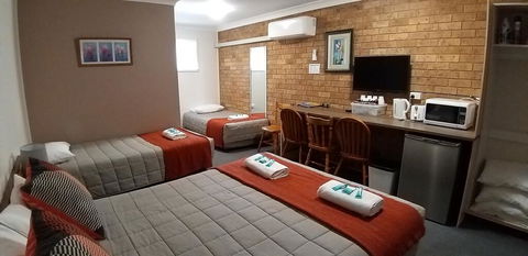 Taree Country Motel - Tourism Brisbane 3