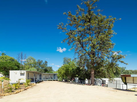 Taroom Caravan & Tourist Park - Tourism Brisbane 3