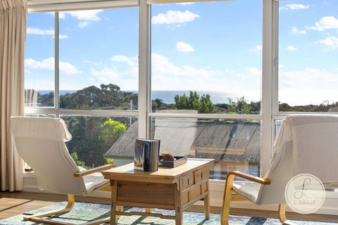 TASSIE SEASIDE SERENITY - L'Abode Accommodation - Tourism Brisbane 2