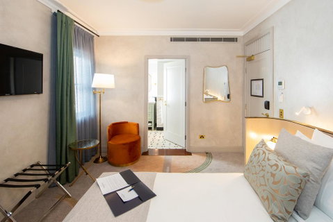 Tattersalls Hotel - Tourism Brisbane 1
