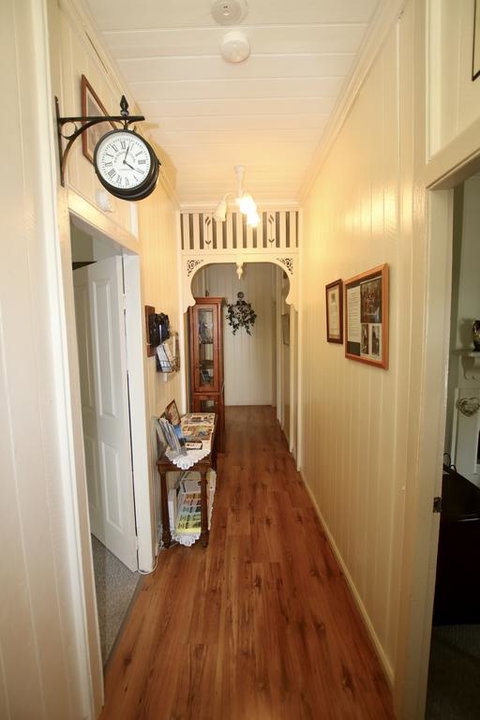 Tenterfield Historic C1895 Cottage - Brisbane Tourism 3