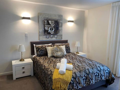 TERRACE LUX FULLY AIR 2 CAR FREE NETFLIX WIFI WINE - Brisbane 4u 1