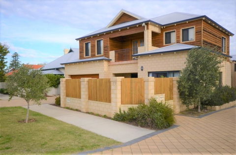Terrific Townhouse - Tourism Brisbane 0
