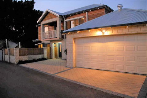 Terrific Townhouse - Tourism Brisbane 1
