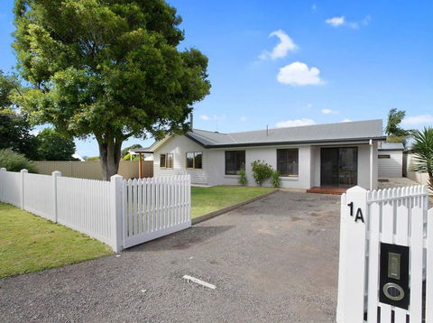 THE ASHMAN HOUSE - Modern And Close To Town - Brisbane 4u 0