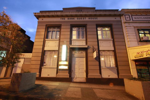 The Bank Guesthouse - Brisbane Tourism 1