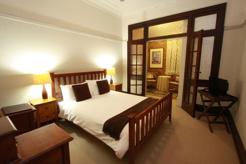 The Bank Guesthouse - Brisbane Tourism 2