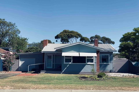 The Beach House Busselton - Tourism Brisbane 0