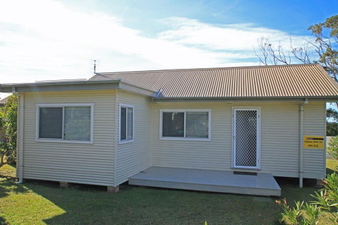The Beach House In Berrara - Brisbane Tourism 2