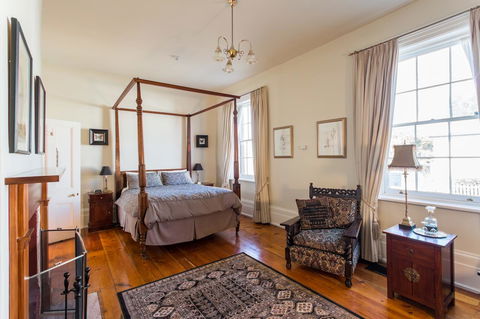 Grand Old Duke - Brisbane Tourism 27
