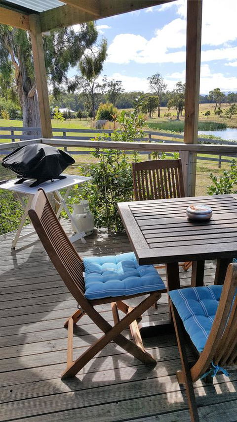 Hazelcreek Cottages - Brisbane Tourism 14