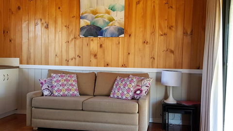 Hazelcreek Cottages - Brisbane Tourism 22