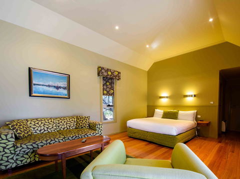 Freycinet Lodge - Tourism Brisbane 6