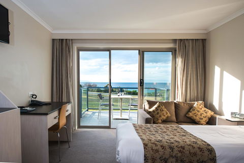 Beachfront Bicheno - Brisbane Tourism 15