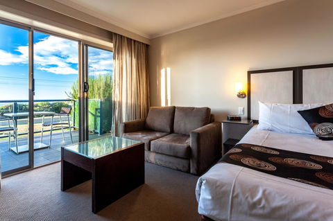 Beachfront Bicheno - Brisbane Tourism 17
