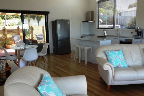 THE LOFT @ Bay Of Fires Seascape - Brisbane Tourism 11