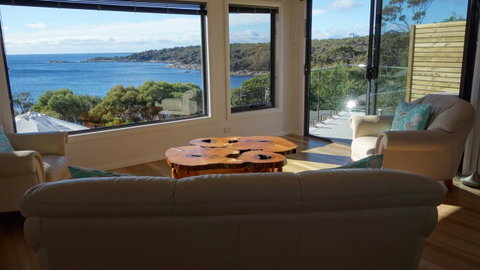 THE LOFT @ Bay Of Fires Seascape - Brisbane Tourism 5
