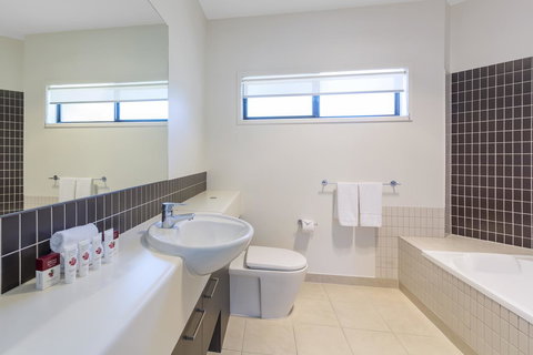 Club Wyndham Seven Mile Beach, Trademark Collection By Wyndham - Brisbane Tourism 10