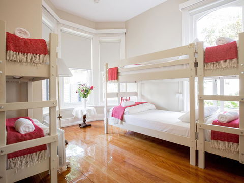 Montacute Boutique Bunkhouse - Brisbane Tourism 4