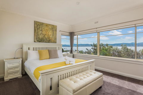 Sunrise On The Bay - Brisbane Tourism 5