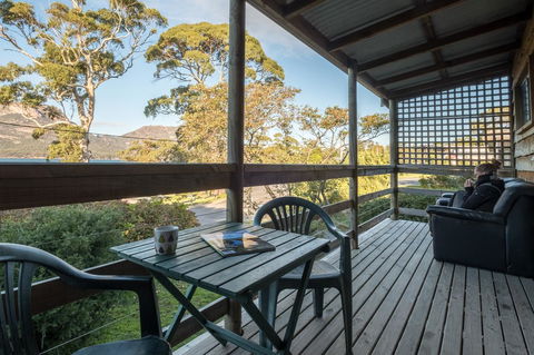 Freycinet Timber Cottage 1 - Tourism Brisbane 3