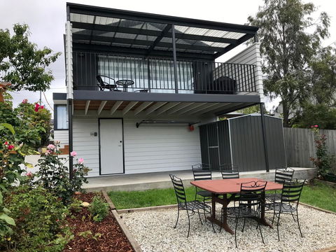 Omaroo House - Panoramic Water Views - Tourism Brisbane 31