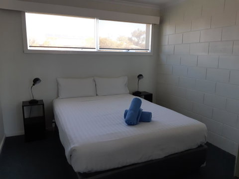 Anchor Wheel Motel - Brisbane Tourism 4