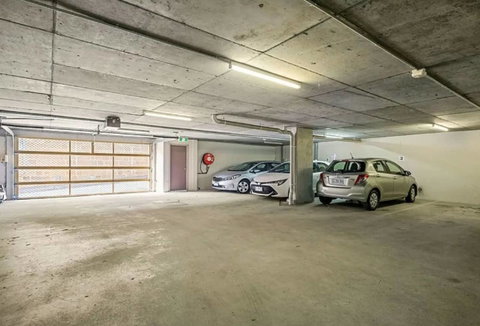 Battery Point Apartment With Car Park - Tourism Brisbane 12