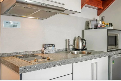 Battery Point Apartment With Car Park - Tourism Brisbane 7