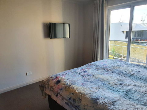 Battery Point Apartment With Car Park - Tourism Brisbane 23