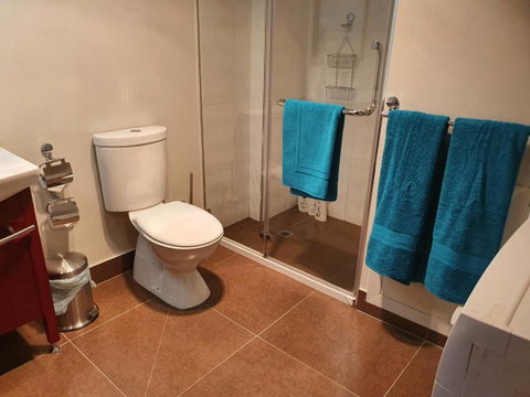 Battery Point Apartment With Car Park - Tourism Brisbane 16