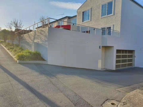 Battery Point Apartment With Car Park - Tourism Brisbane 3