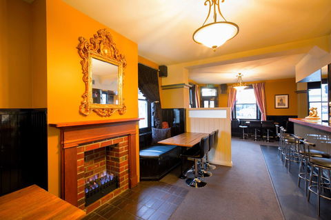 The Tasmanian Inn - Tourism Brisbane 36