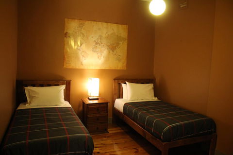 The Tasmanian Inn - Tourism Brisbane 10