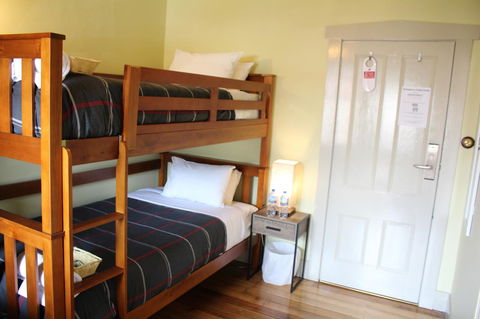 The Tasmanian Inn - Tourism Brisbane 23
