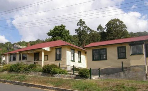 Return To Sender Lodge - Brisbane Tourism 0