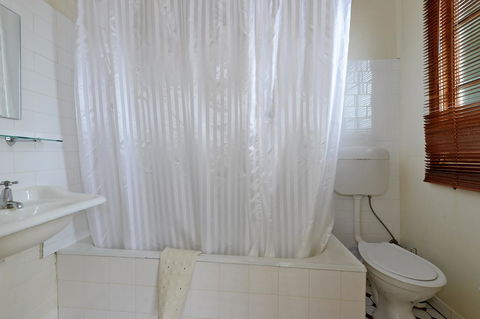 Edinburgh Gallery Bed & Breakfast - Tourism Brisbane 36