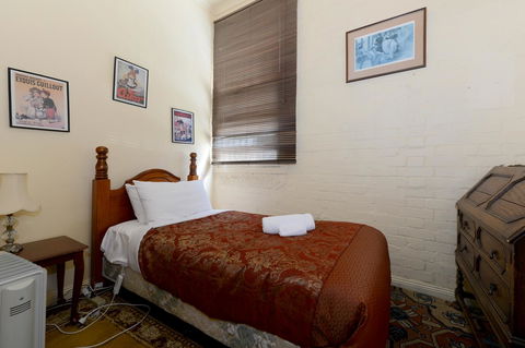Edinburgh Gallery Bed & Breakfast - Tourism Brisbane 28