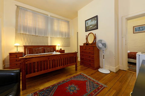 Edinburgh Gallery Bed & Breakfast - Tourism Brisbane 14