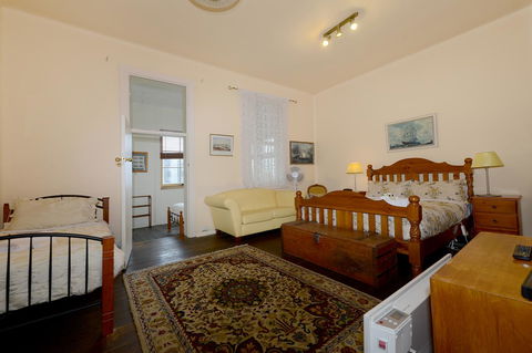 Edinburgh Gallery Bed & Breakfast - Tourism Brisbane 32