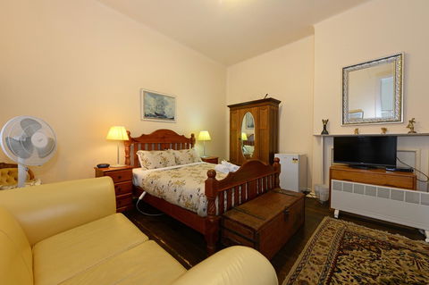 Edinburgh Gallery Bed & Breakfast - Tourism Brisbane 41