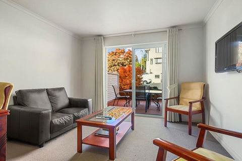 Apartment 104 - Brisbane Tourism 5